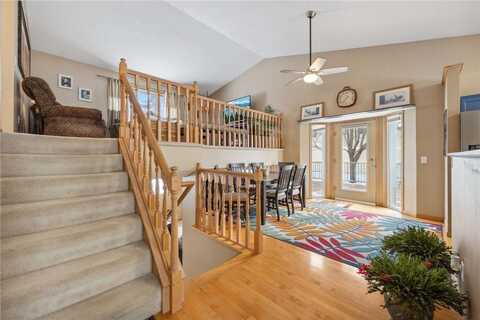 8996 Sycamore Lane N, Maple Grove, MN 55369