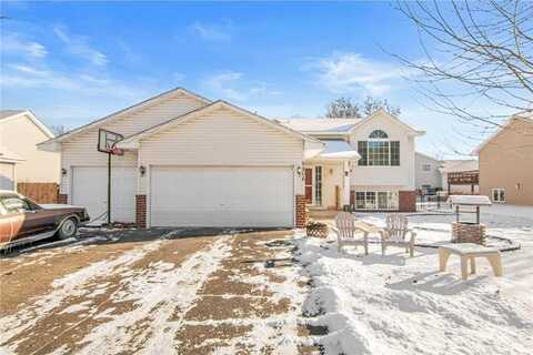 9206 Florida Avenue N, Brooklyn Park, MN 55445