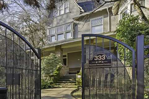 333 NW 20TH AVE, Portland, OR 97209