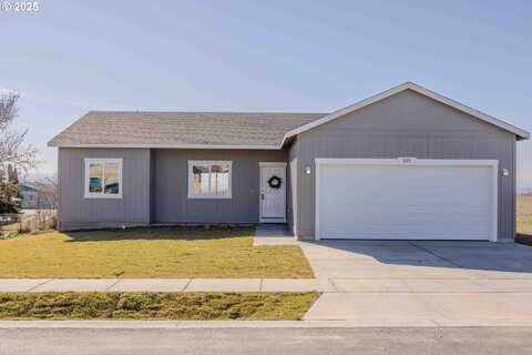 225 ROSALYNN DR, Stanfield, OR 97875