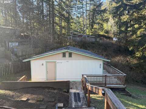 89492 SUTTON PL, Florence, OR 97439