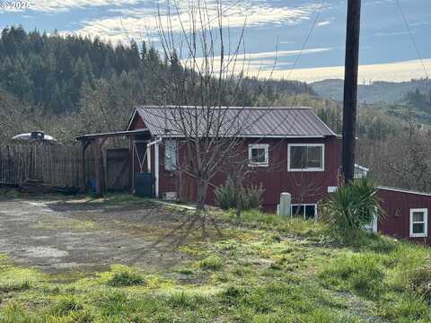 14980 HIGHWAY 42, Myrtle Point, OR 97458