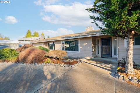 9917 NW 11TH AVE, Vancouver, WA 98685