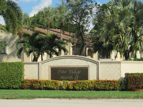 627 Sea Pine Way, Greenacres, FL 33415