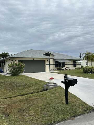 2415 SE Pinero Road, Port Saint Lucie, FL 34952