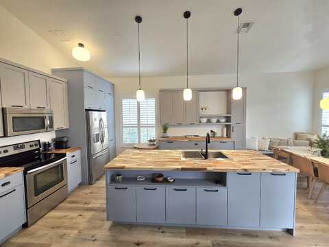 6001 Spring Lake Terrace, Fort Pierce, FL 34951