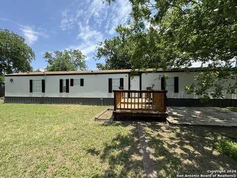 374 Avenue J, Poteet, TX 78065