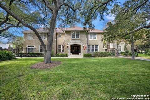 715 CONTOUR DR, Olmos Park, TX 78212