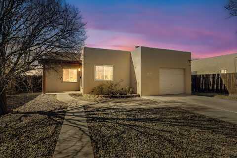 1534 Calle Angelina, Santa Fe, NM 87507