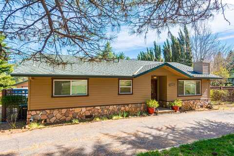 20467 Lakeview Drive, Lakehead, CA 96051