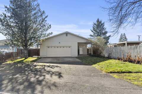 1039 Archer Drive, Medford, OR 97501