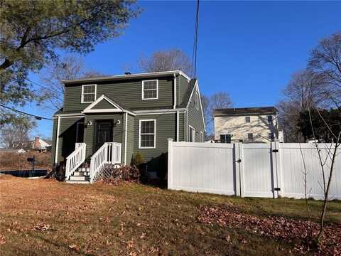 1689 Diamond Hill Road, Cumberland, RI 02864