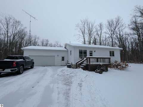 4262 Turner Road, Turner, MI 48765