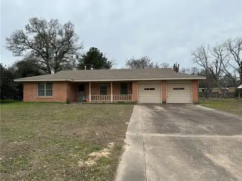 811 N 8th Avenue, Teague, TX 75860