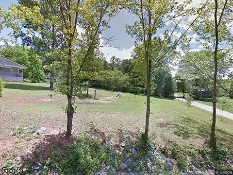 Piney Plains, HENDERSONVILLE, NC 28739