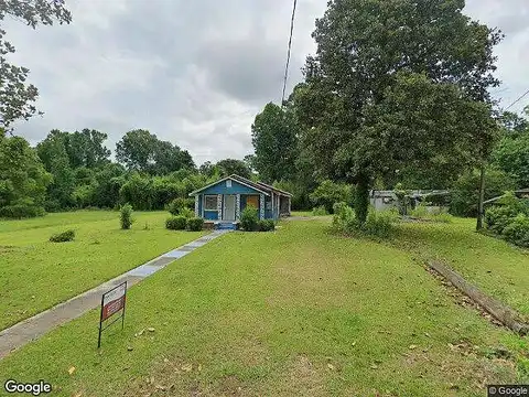 Maxwell St, Columbia, MS 39429