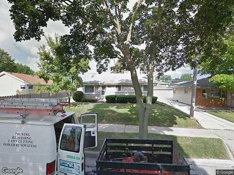 75Th, MILWAUKEE, WI 53219