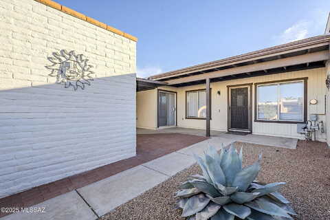 Placita Apache, GREEN VALLEY, AZ 85622