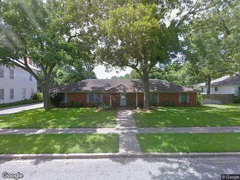 Hubbard, YOAKUM, TX 77995