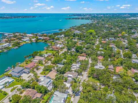 Flores, SARASOTA, FL 34239