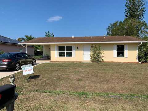 Doreen, PORT SAINT LUCIE, FL 34983