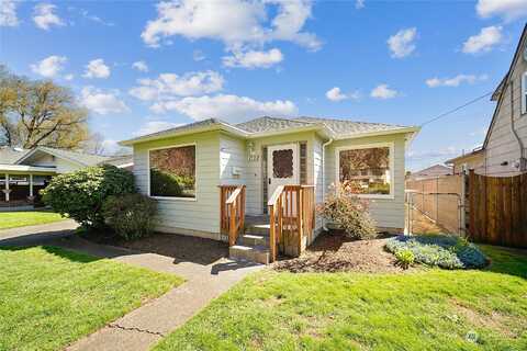 20Th, LONGVIEW, WA 98632