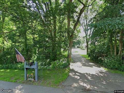 Shore, WAYZATA, MN 55391