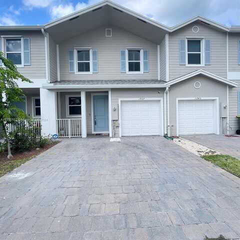 9Th, HOMESTEAD, FL 33034