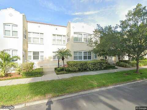 Oak, SAINT PETERSBURG, FL 33704