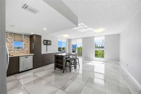 Ne 26Th Ave, North Miami Beach, FL 33160