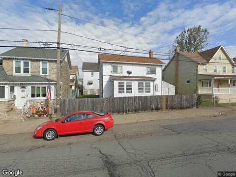 E Cranberry Ave, West Hazleton, PA 18202