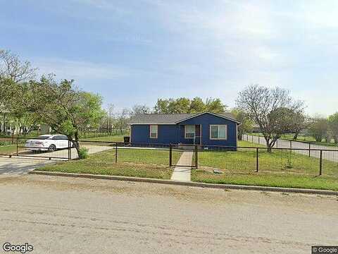 Avenue F, POTEET, TX 78065