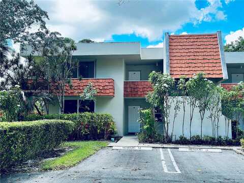 Cypress Ter, Pompano Beach, FL 33069