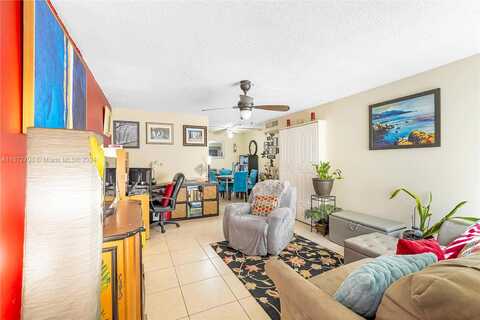 Riverside Dr, Coral Springs, FL 33065