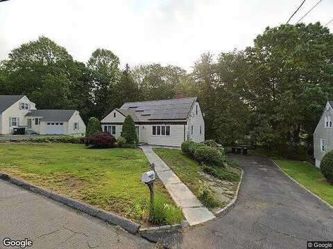 Round Hill, TRUMBULL, CT 06611