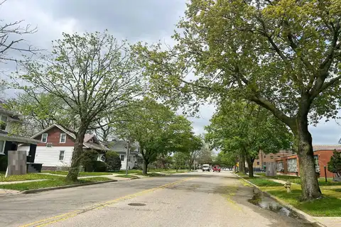 9Th, MAYWOOD, IL 60153
