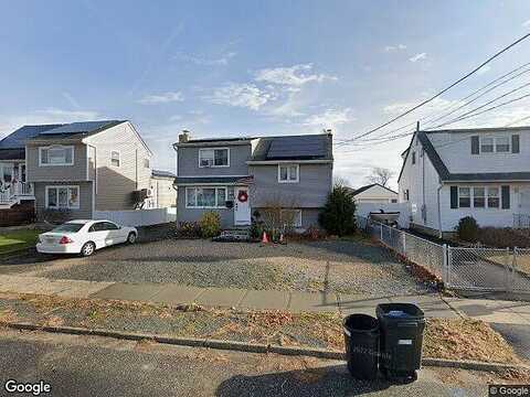 East, COPIAGUE, NY 11726