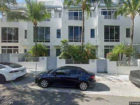 15Th, POMPANO BEACH, FL 33062