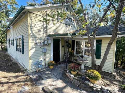 15 Linwood AVE, Eureka Springs, AR 72632