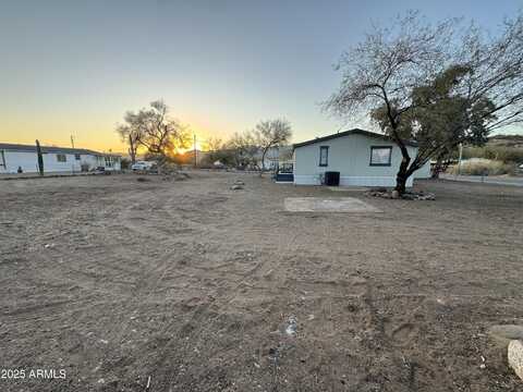 19741 E INDIAN HILLS Drive, Black Canyon City, AZ 85324