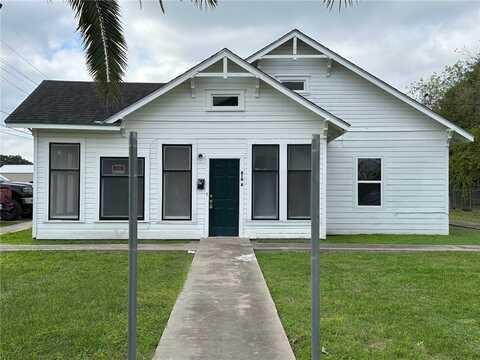 616 Hall Street, Sinton, TX 78387