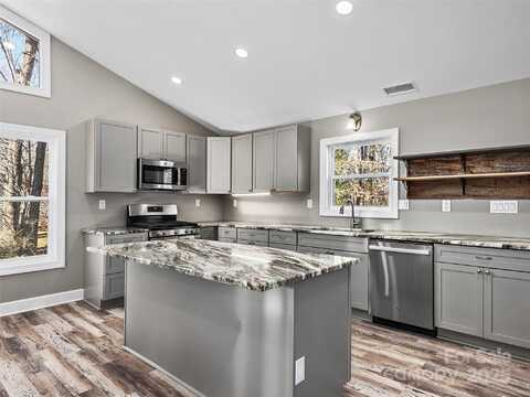 611 Peniel Road, Columbus, NC 28722