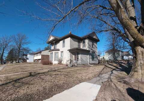 320 E Washington Street, Sigourney, IA 52591