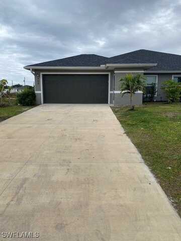 709 Hightower Avenue S, Lehigh Acres, FL 33973