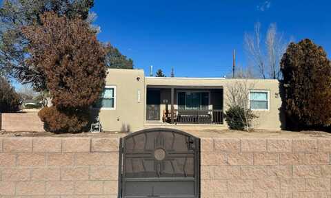 3801 SIMMS Avenue SE, Albuquerque, NM 87108