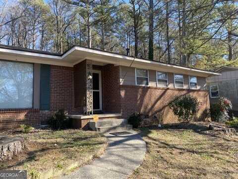 6050 Ledgewood, Forest Park, GA 30297