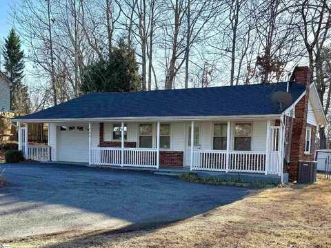 703 Reid School Road, Taylors, SC 29687