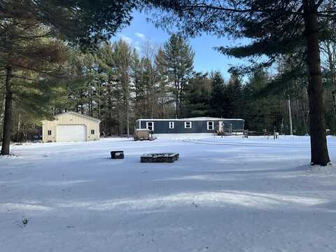 777 Gavord Road, Sterling, MI 48659