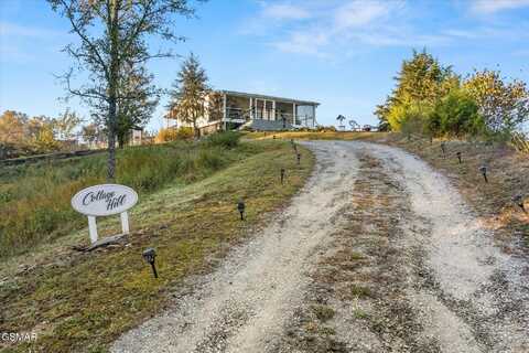 2504 Valley View Road, Dandridge, TN 37725
