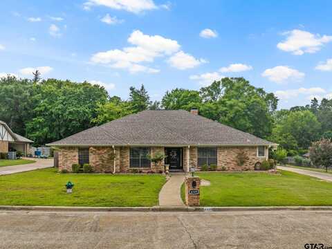 4509 Lakeside Drive, Mount Pleasant, TX 75455